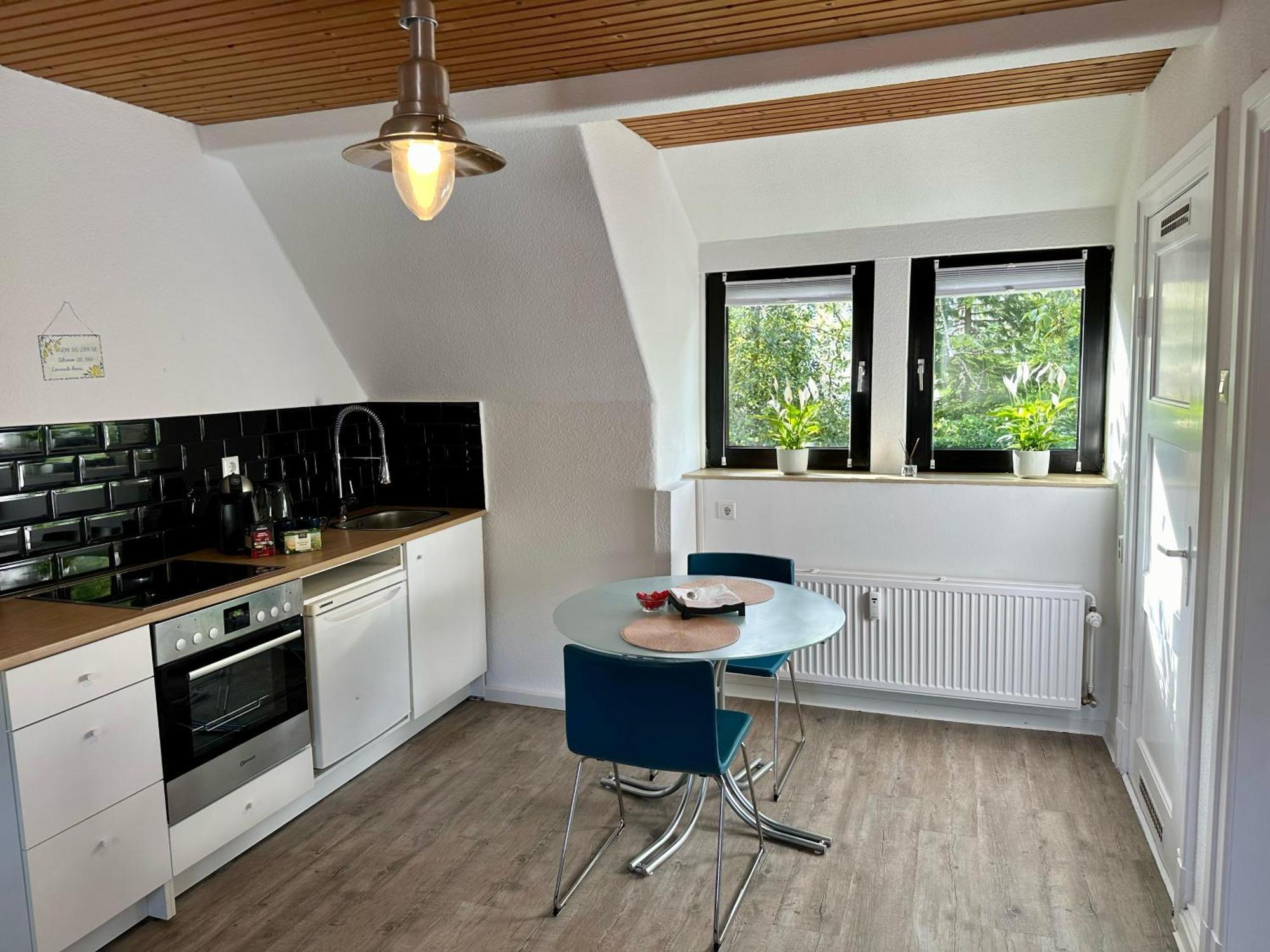 Idyllisches Zentrales Appartment - 24 H Check Inn Flensburg Kültér fotó